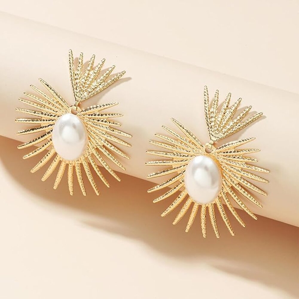Radiance Gold Large Pearl Heart Crown Sunburst Beam Ray Regal Royal Earring - Picture 2 of 5